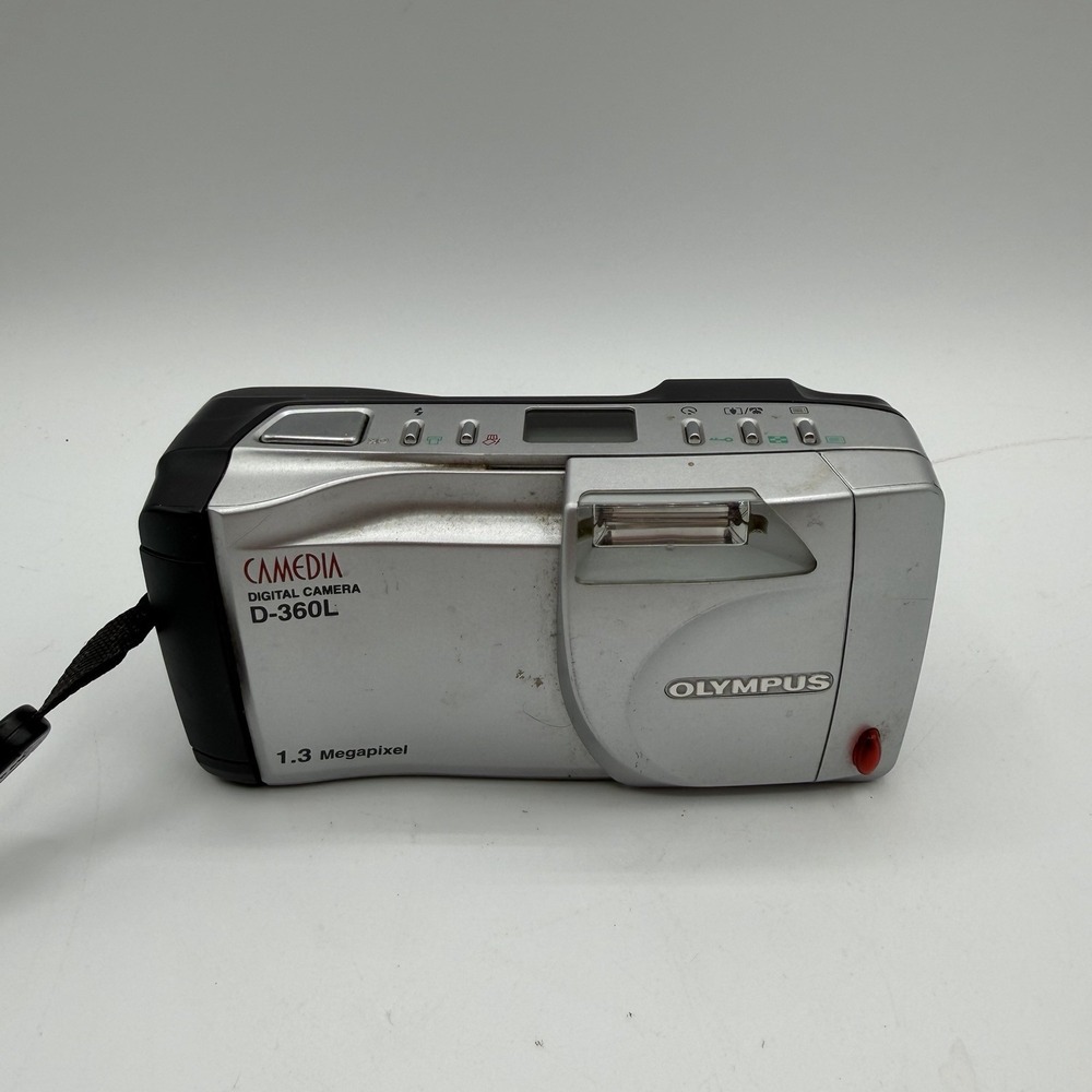 Olympus Camedia D-360L 1.3 Megapixel Digital Camera With Memory Card TESTED